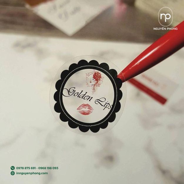 in tem dán vỏ son chất liệu decal trong